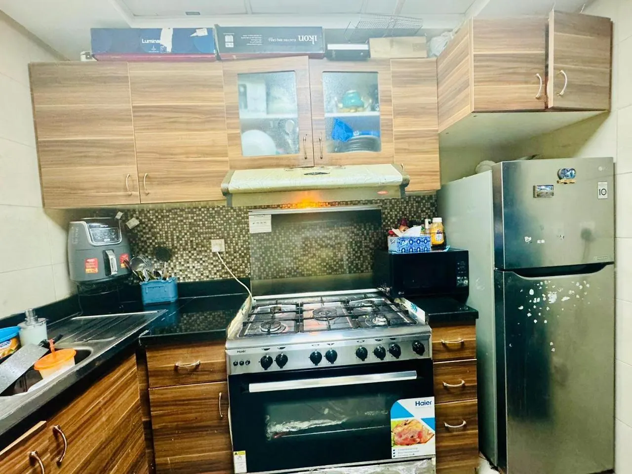 דובאי Beautiful Luxury Room With Attached Washroom Only One Large Room Not Entire Apartment